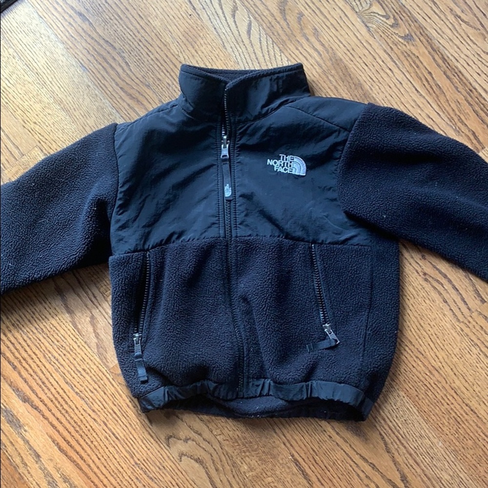Boys black northface fleece